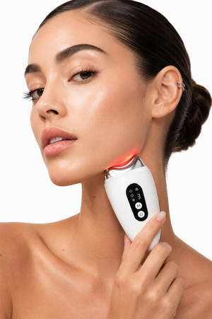 Lumi Gua Sha 7™ - Dispositivo Facial 7 en 1 · Microcorriente, LED y Crioterapia